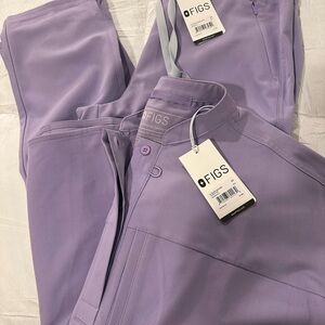 FIGS Lavender Scrub Set